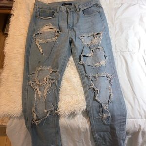 Brandy Melville Distressed Boyfriend Jeans